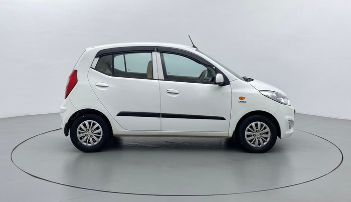 2014 Hyundai i10 SPORTZ 1.1 IRDE2, Petrol, Manual, 28,062 km, Right Side View