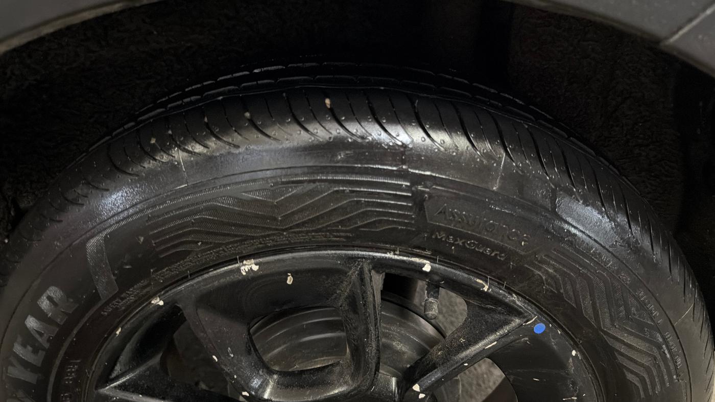 2020 Maruti IGNIS ZETA 1.2 AMT, Petrol, Automatic, 85,980 km, Left Rear Tyre Tread
