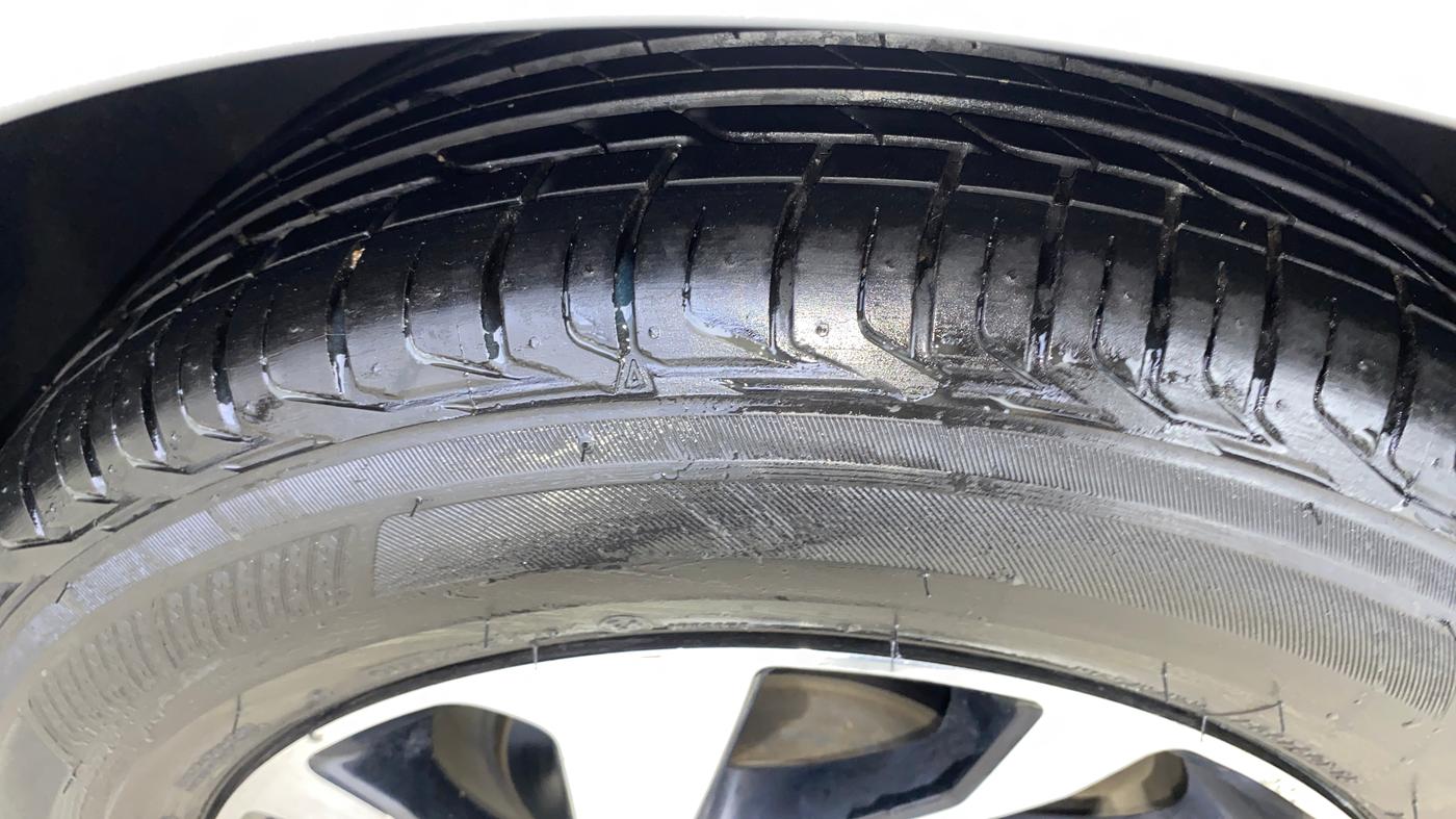 2020 Honda Civic 1.8L I-VTEC V CVT, Petrol, Automatic, 1,06,043 km, Left Rear Tyre Tread