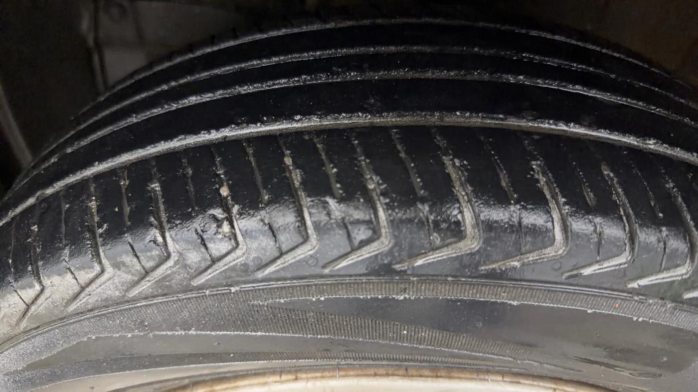 2021 Maruti New Wagon-R LXI 1.0, Petrol, Manual, 56,401 km, Left Front Tyre Tread