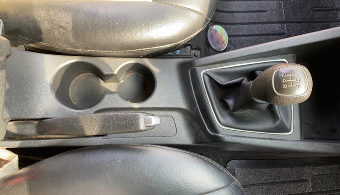 2018 Hyundai Elite i20 ASTA 1.2, Petrol, Manual, 24,455 km, Gear Lever