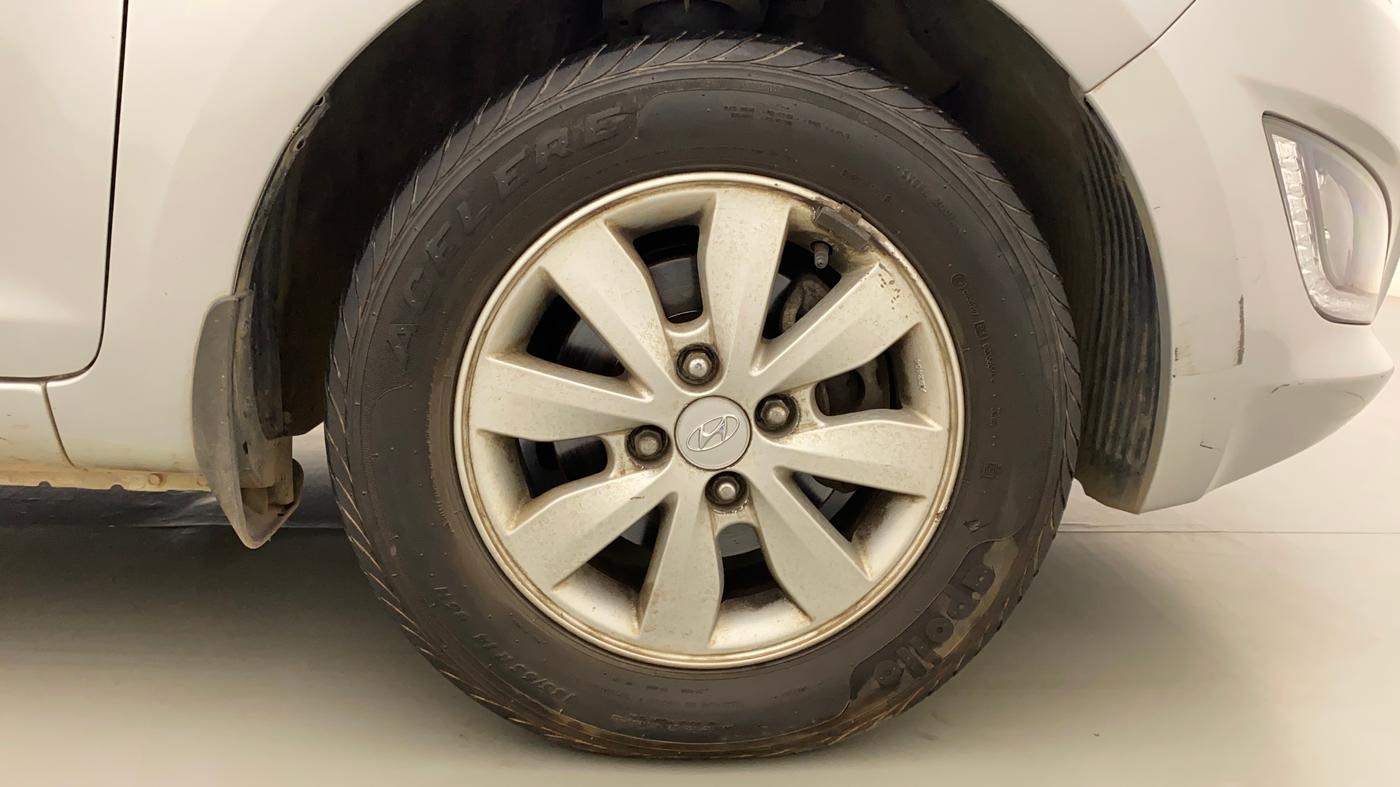 2013 Hyundai i20 ASTA 1.2, Petrol, Manual, 21,809 km, Right Front Wheel