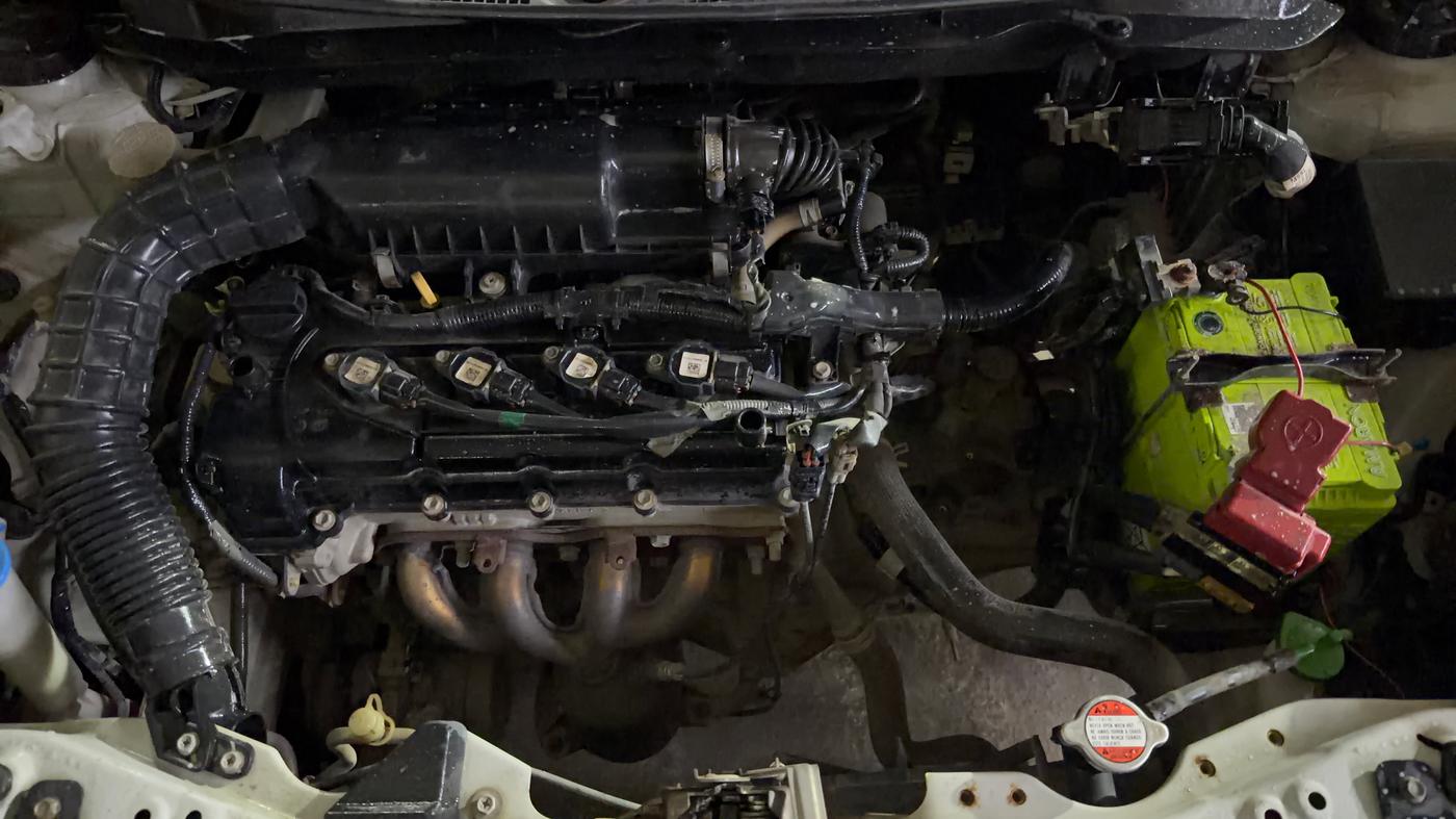 2020 Maruti Swift LXI, Petrol, Manual, 50,433 km, Engine View