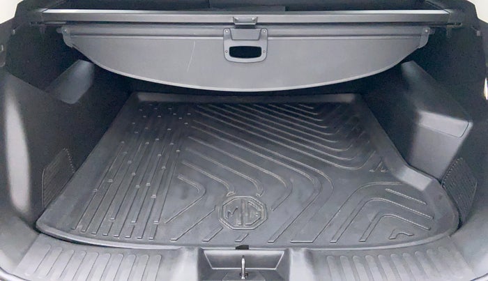 2019 MG HECTOR SHARP DCT PETROL, Petrol, Automatic, 7,432 km, Boot Inside