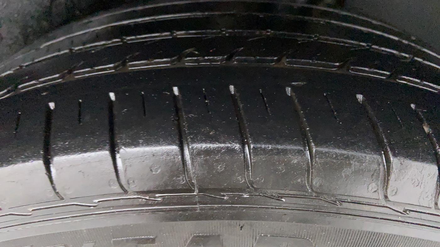 2019 MG HECTOR SHARP DCT PETROL, Petrol, Automatic, 7,432 km, Left Rear Tyre Tread