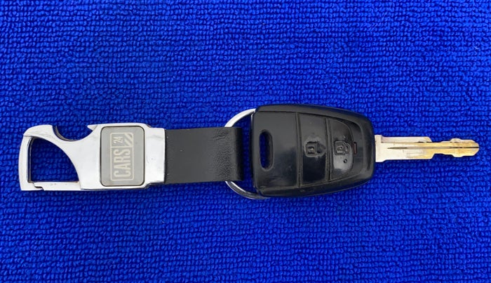 2019 Hyundai NEW SANTRO SPORTZ CNG, CNG, Manual, 37,087 km, Key Close Up