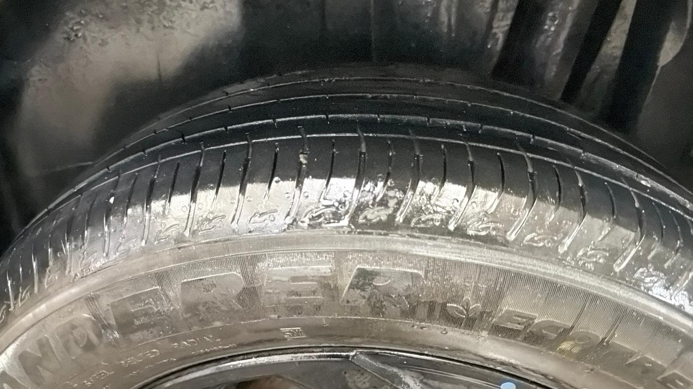 2024 Maruti BREZZA ZXI S-CNG, CNG, Manual, 15,877 km, Left Rear Tyre Tread