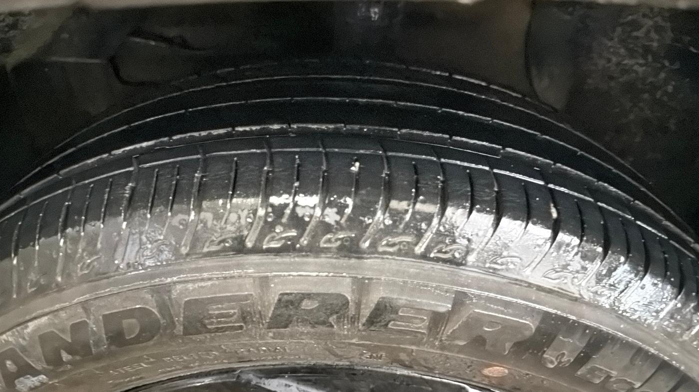 2024 Maruti BREZZA ZXI S-CNG, CNG, Manual, 15,877 km, Left Front Tyre Tread