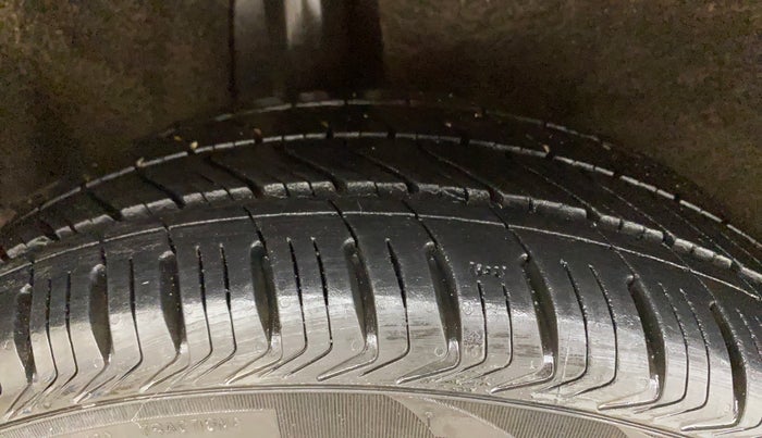 2018 Maruti Baleno ALPHA CVT PETROL 1.2, Petrol, Automatic, 99,842 km, Right Rear Tyre Tread