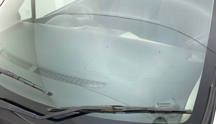 2017 Maruti Wagon R 1.0 LXI CNG, CNG, Manual, 71,906 km, Front windshield - Minor spot on windshield