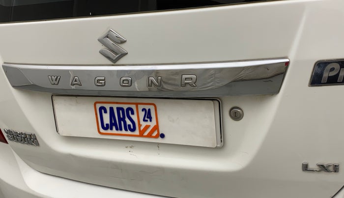 2017 Maruti Wagon R 1.0 LXI CNG, CNG, Manual, 71,906 km, Dicky (Boot door) - Minor scratches
