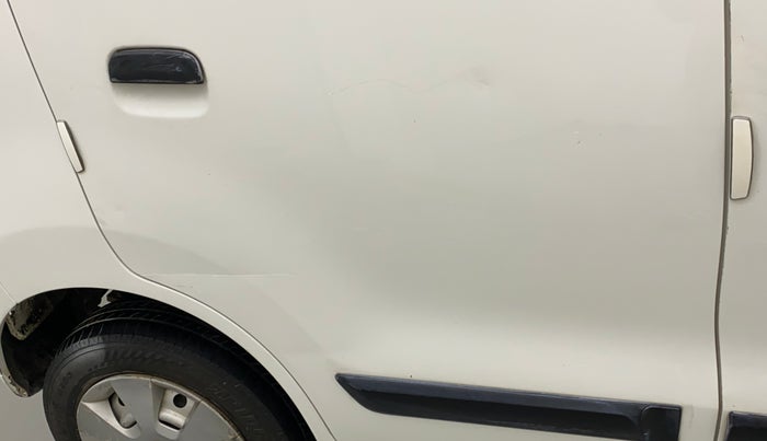 2017 Maruti Wagon R 1.0 LXI CNG, CNG, Manual, 71,906 km, Right rear door - Slightly dented