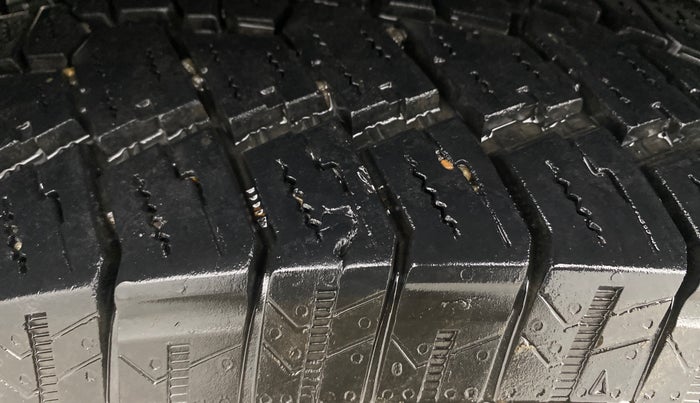 2023 Mahindra Thar LX HT PETROL 4WD MT, Petrol, Manual, 25,666 km, Right Rear Tyre Tread