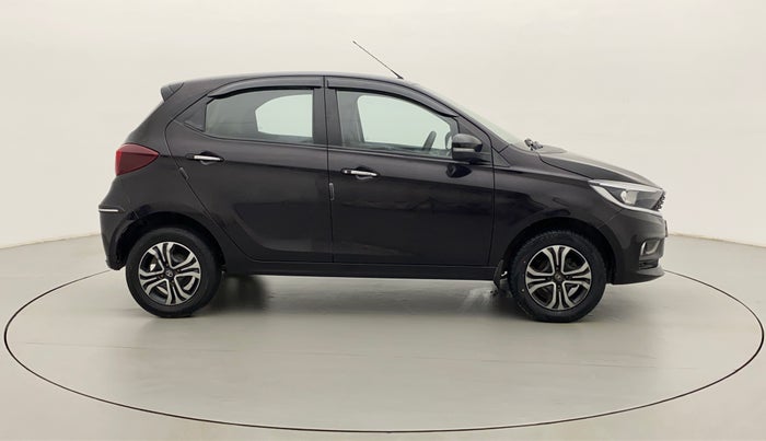 2022 Tata Tiago XZ PLUS CNG, CNG, Manual, 31,950 km, Right Side View