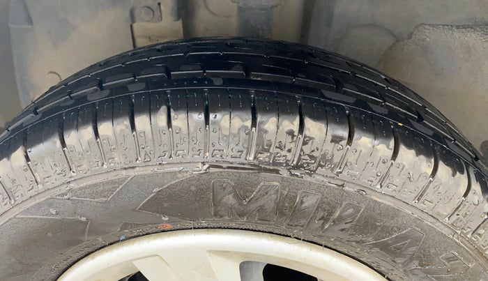 2018 Renault Kwid RXT 0.8 (O), Petrol, Manual, 34,534 km, Left Front Tyre Tread