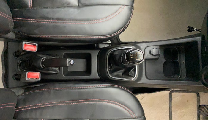 2018 Renault Kwid RXT 0.8 (O), Petrol, Manual, 34,534 km, Gear Lever