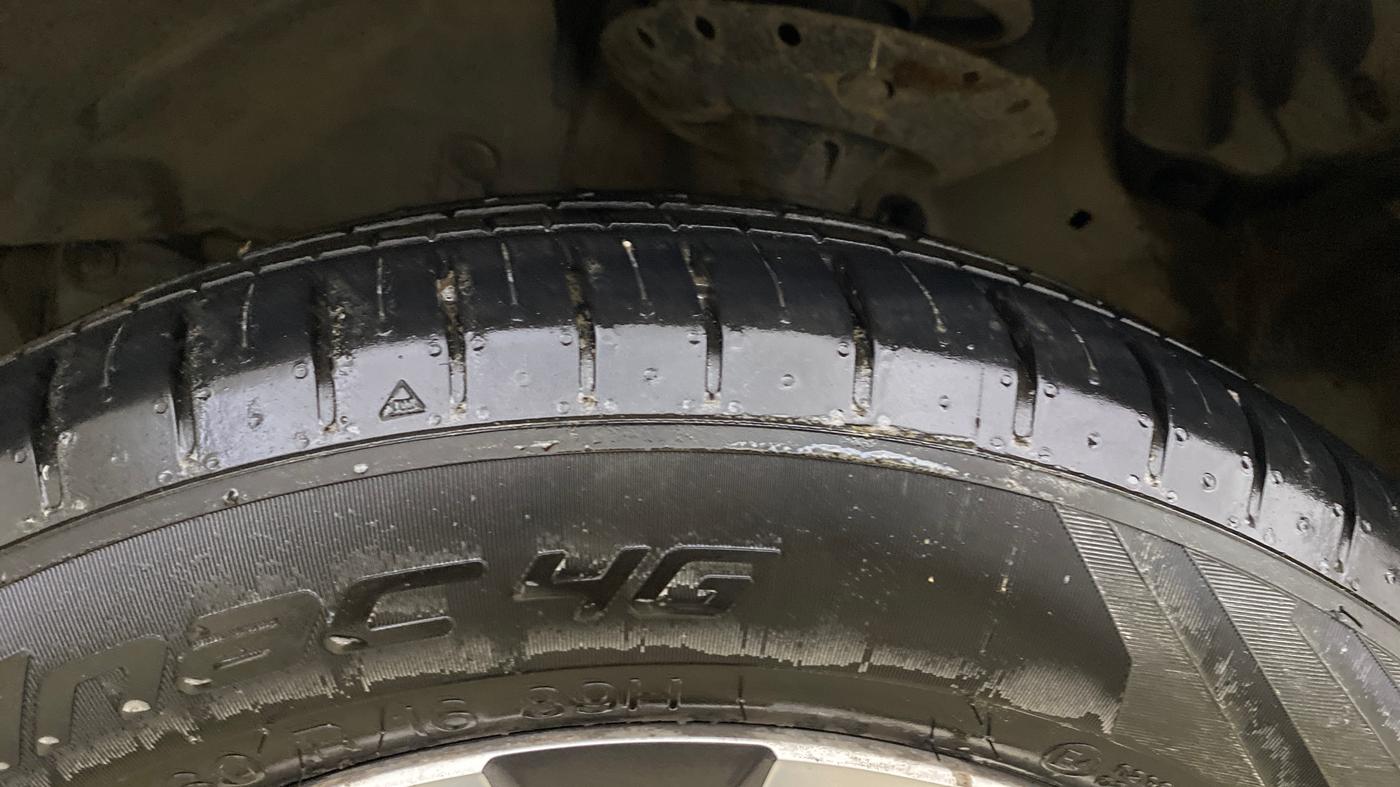 2017 Honda WR-V 1.2L I-VTEC VX MT, CNG, Manual, 85,750 km, Left Front Tyre Tread