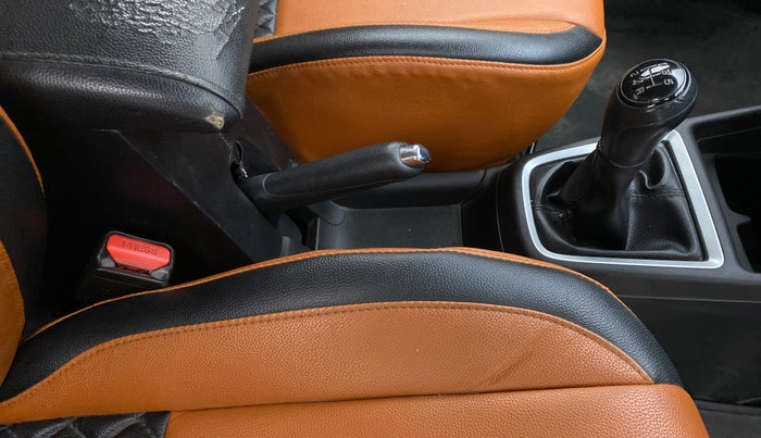 2018 Maruti Swift VXI, Petrol, Manual, 36,448 km, Gear Lever