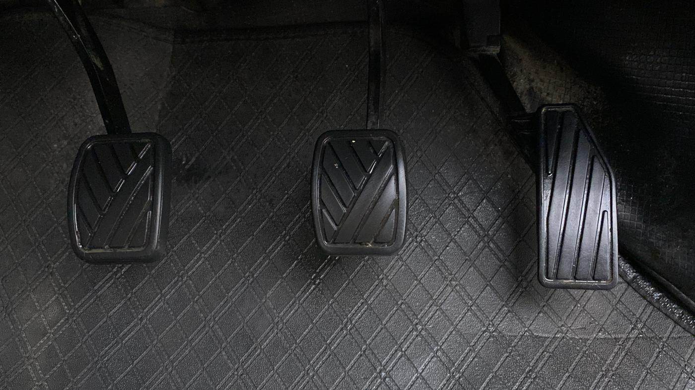 2018 Maruti Swift VXI, Petrol, Manual, 36,448 km, Pedals