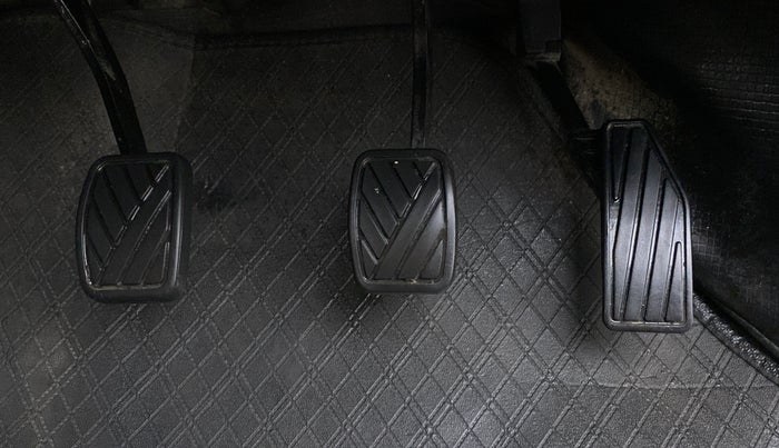 2018 Maruti Swift VXI, Petrol, Manual, 36,448 km, Pedals