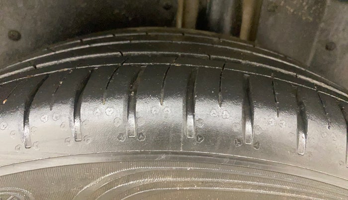 2022 MG HECTOR SHARP 1.5 PETROL CVT, Petrol, Automatic, 28,949 km, Left Rear Tyre Tread