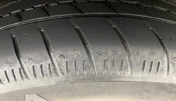 2018 Maruti Celerio X ZXI (O) AMT, Petrol, Automatic, 1,02,897 km, Right Rear Tyre Tread