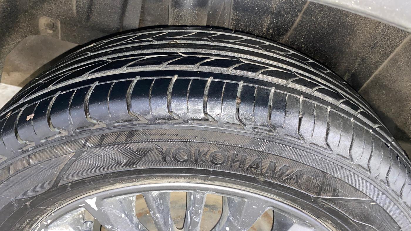 2019 Maruti Ertiga ZXI AT SHVS, Petrol, Automatic, 1,08,314 km, Right Rear Tyre Tread