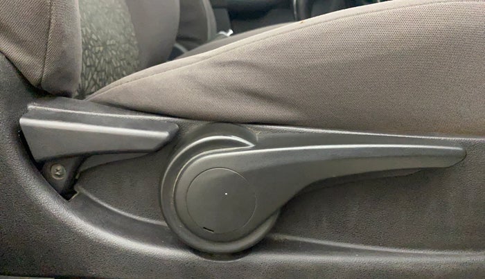 2015 Tata Zest XMS 90PS DIESEL, Diesel, Manual, 64,888 km, Driver Side Adjustment Panel