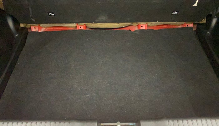 2020 Maruti Swift VXI AMT, Petrol, Automatic, 41,640 km, Boot Inside