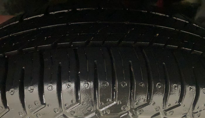 2020 Maruti Swift VXI AMT, Petrol, Automatic, 41,640 km, Left Rear Tyre Tread