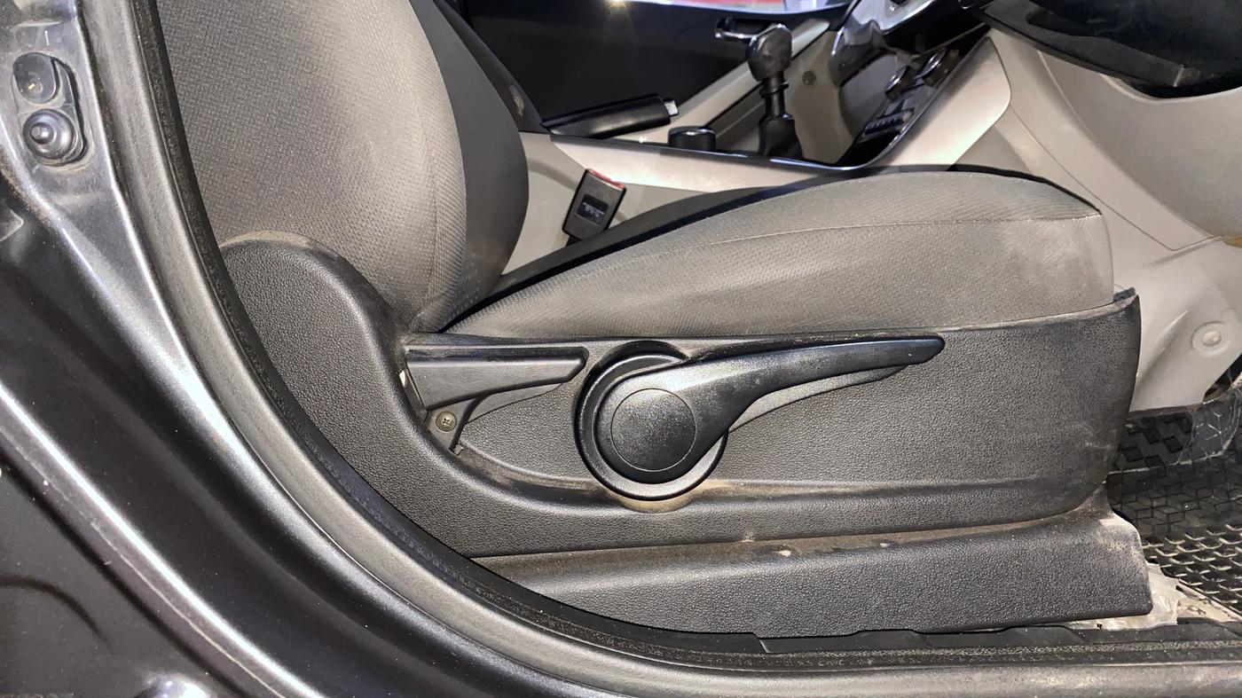 2018 Tata NEXON XZ PLUS PETROL, Petrol, Manual, 54,063 km, Driver Side Adjustment Panel