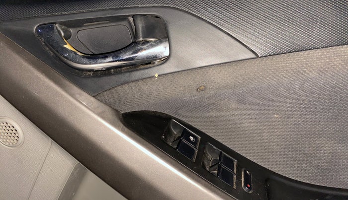 2018 Tata NEXON XZ PLUS PETROL, Petrol, Manual, 54,063 km, Driver Side Door Panels Control