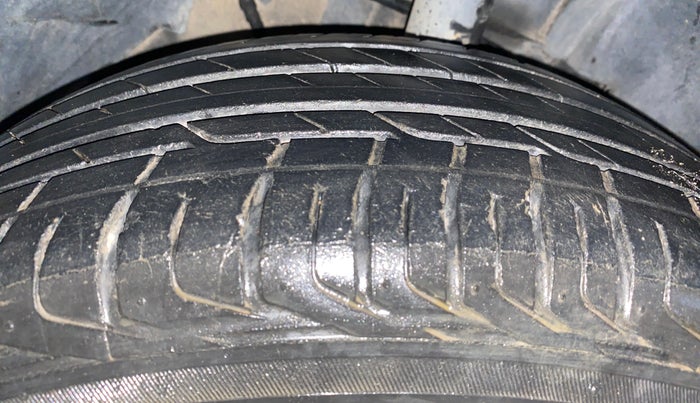 2018 Tata NEXON XZ PLUS PETROL, Petrol, Manual, 54,063 km, Right Front Tyre Tread