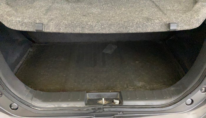 2015 Maruti Alto K10 VXI, Petrol, Manual, 43,145 km, Boot Inside