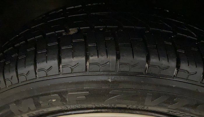 2015 Maruti Alto K10 VXI, Petrol, Manual, 43,145 km, Left Front Tyre Tread
