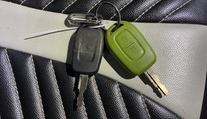 2020 Renault Kwid RXL 1.0, Petrol, Manual, 28,279 km, Key Close Up