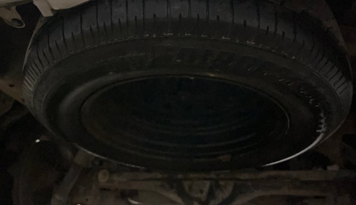 2022 Toyota Innova Crysta 2.7 GX AT 7 STR, Petrol, Automatic, 37,081 km, Spare Tyre