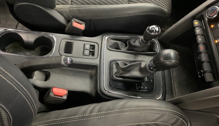 2022 Mahindra Thar LX  P 4WD AT CONVERTIBLE, Petrol, Automatic, 13,322 km, Gear Lever