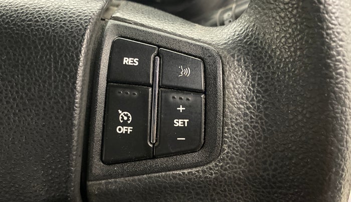 2022 Mahindra Thar LX  P 4WD AT CONVERTIBLE, Petrol, Automatic, 13,322 km, Adaptive Cruise Control