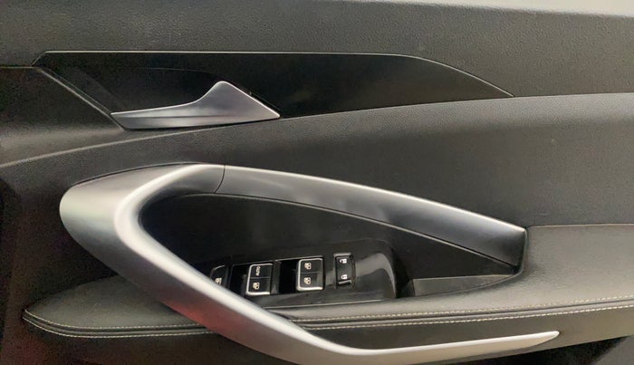 2019 MG HECTOR SHARP 1.5 DCT PETROL, Petrol, Automatic, 85,988 km, Driver Side Door Panels Control