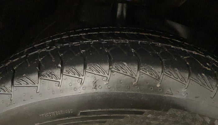 2019 MG HECTOR SHARP 1.5 DCT PETROL, Petrol, Automatic, 85,988 km, Right Front Tyre Tread