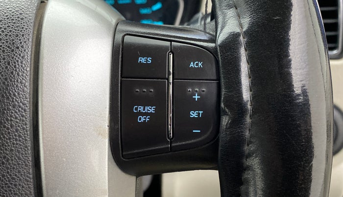 2014 Mahindra Scorpio S10, Diesel, Manual, 52,627 km, Adaptive Cruise Control
