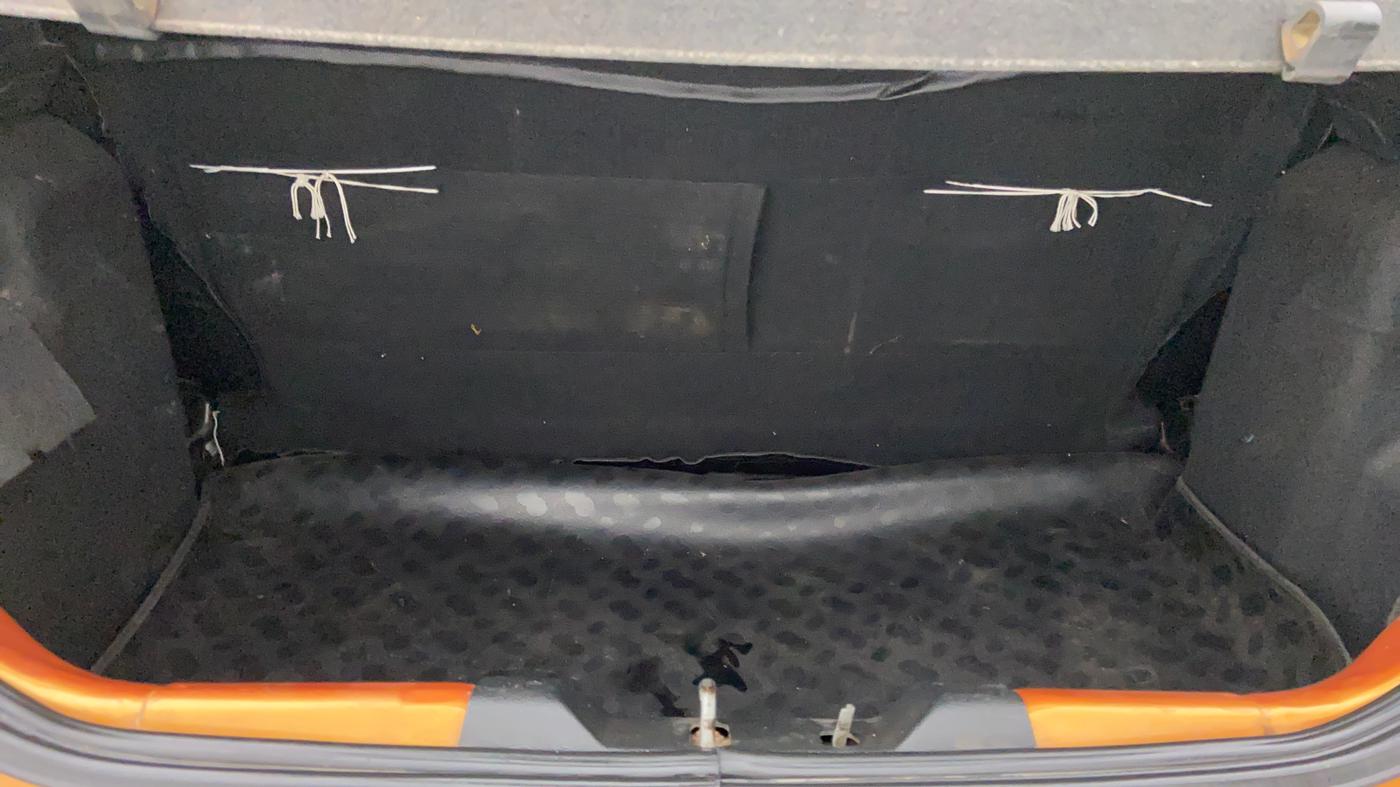 2016 Tata Tiago XT 1.2 REVOTRON, Petrol, Manual, 1,26,689 km, Boot inside view
