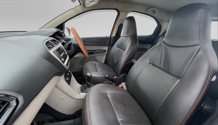 2016 Tata Tiago XT 1.2 REVOTRON, Petrol, Manual, 1,26,689 km, Right side front cabin view