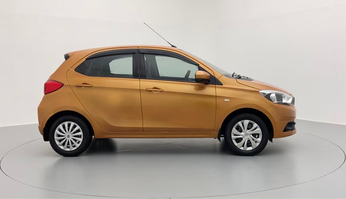 2016 Tata Tiago XT 1.2 REVOTRON, Petrol, Manual, 1,26,689 km, Right Side View
