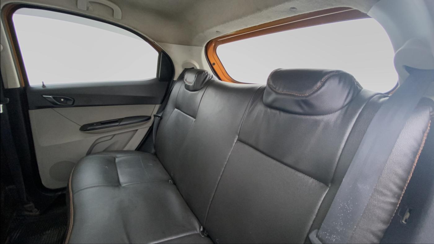 2016 Tata Tiago XT 1.2 REVOTRON, Petrol, Manual, 1,26,689 km, Right side rear cabin view