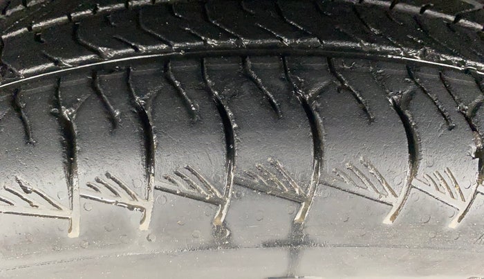 2023 Maruti Grand Vitara DELTA SMART HYBRID, Petrol, Manual, 39,351 km, Left Front Tyre Tread