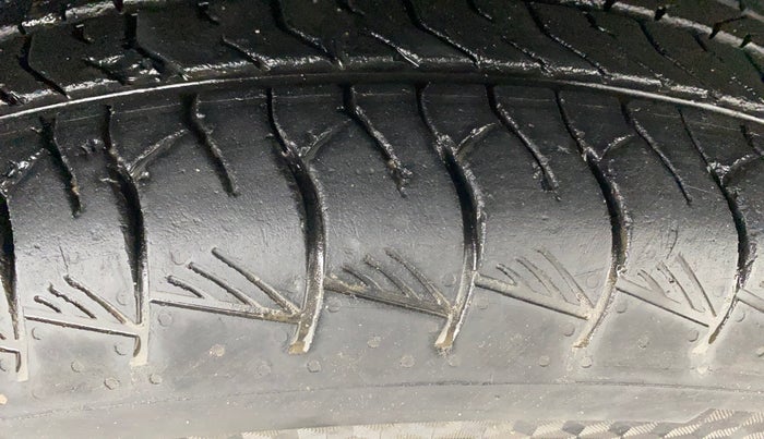 2023 Maruti Grand Vitara DELTA SMART HYBRID, Petrol, Manual, 39,351 km, Right Front Tyre Tread