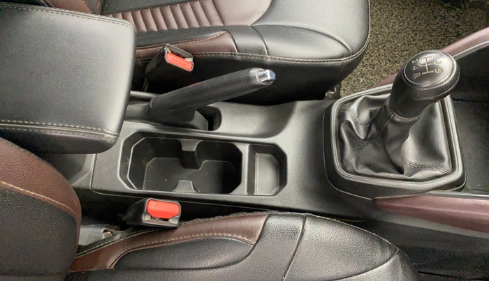 2023 Maruti Grand Vitara DELTA SMART HYBRID, Petrol, Manual, 39,351 km, Gear Lever