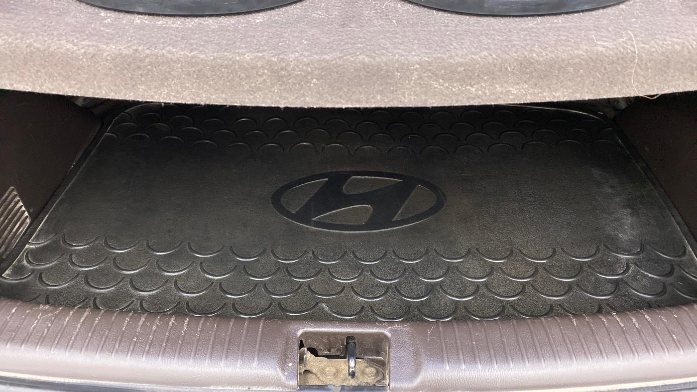 2010 Hyundai Santro Xing GLS, Petrol, Manual, 39,291 km, Boot Inside